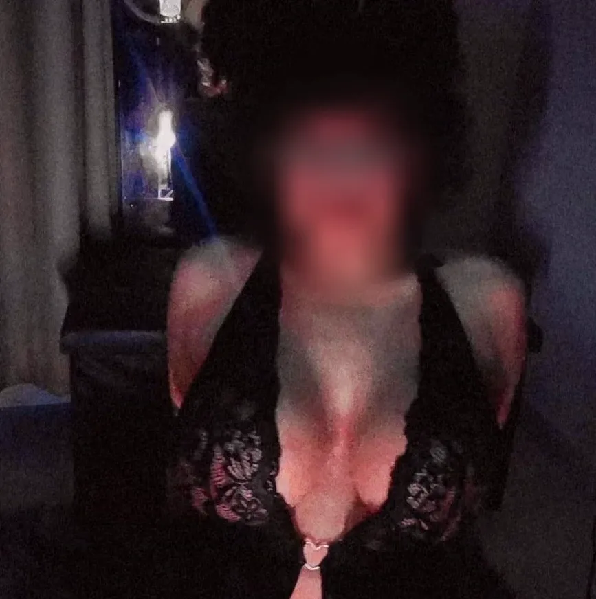Charlotte, 21