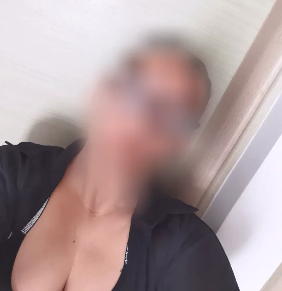 Christina, 37