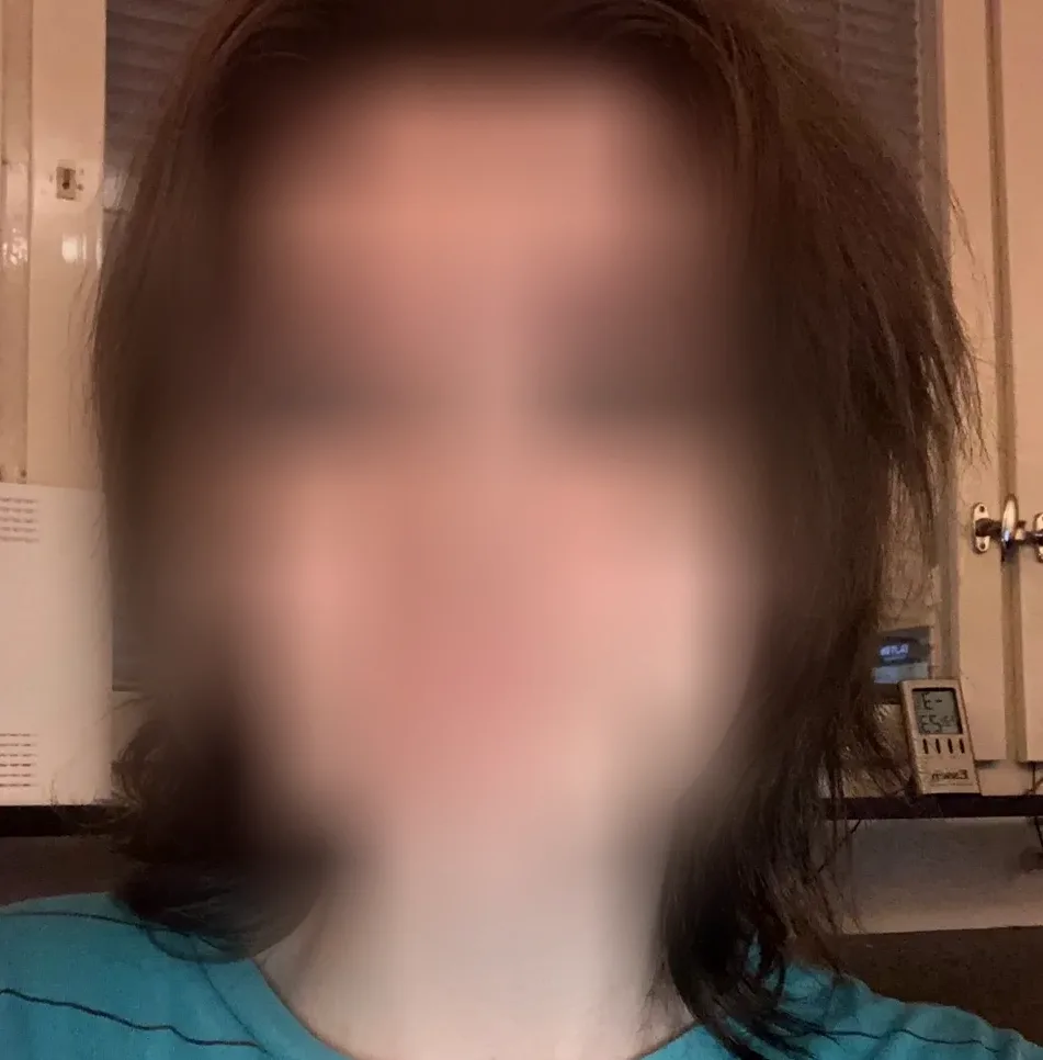 Lotta, 29