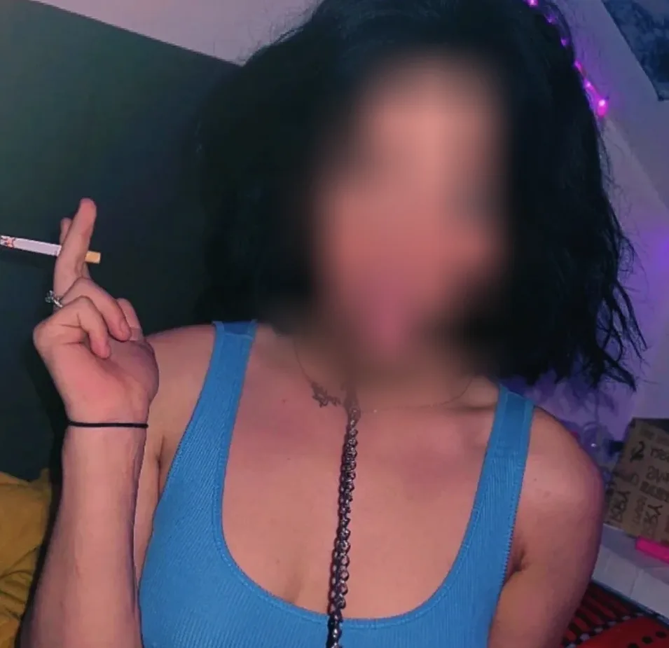 Marie, 23
