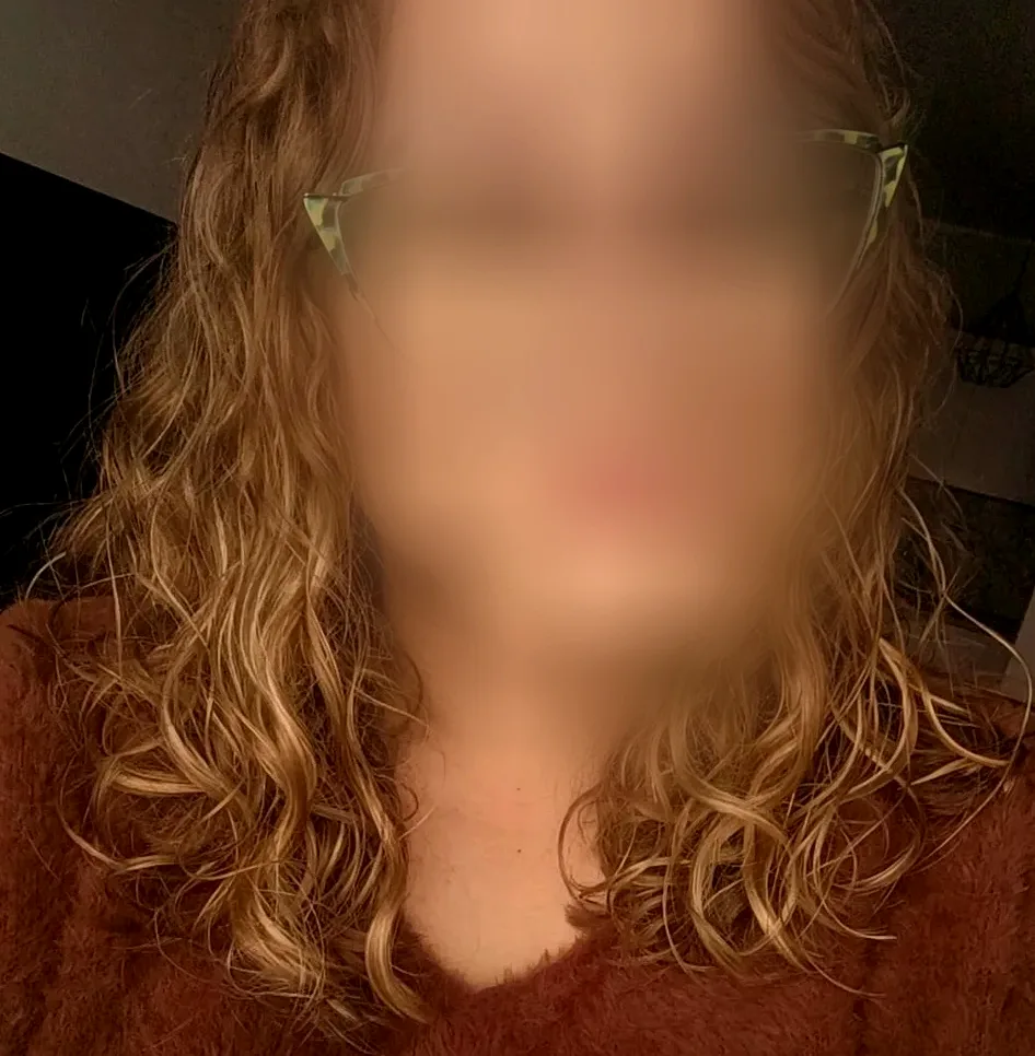 Sina, 29