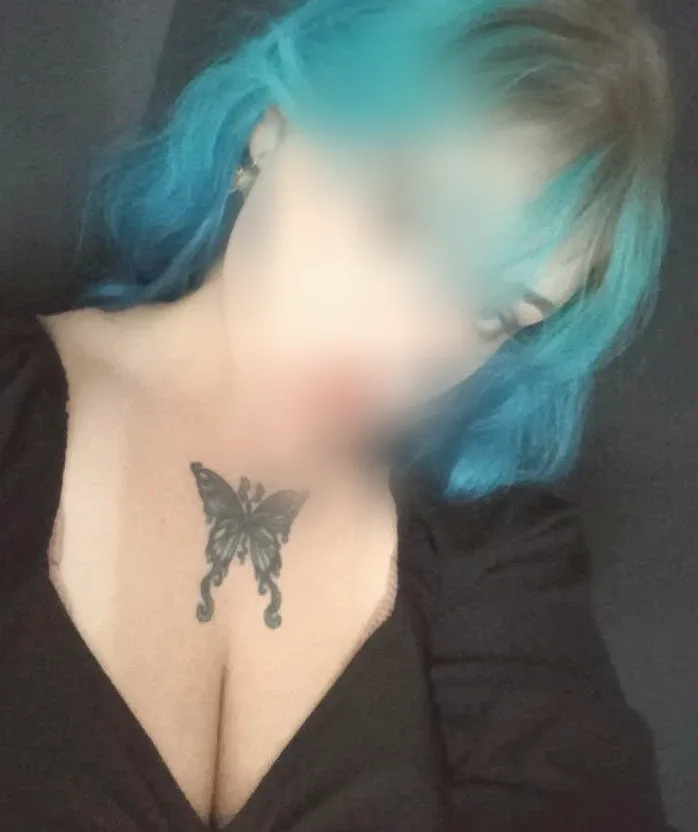Wiebke, 22